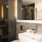Ando Living Taksim House 4*