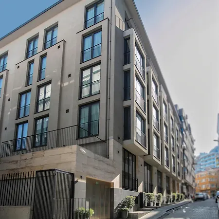 Ando Living - Taksim Gumussuyu Townhouse