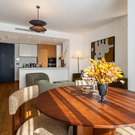 Ando Living - Taksim Gumussuyu Townhouse