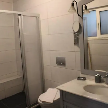 Ando Living Taksim House 4*