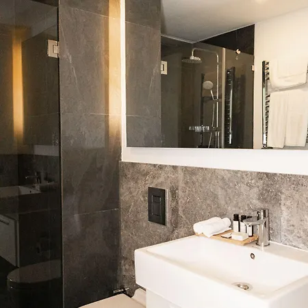 Ando Living Taksim House 4*